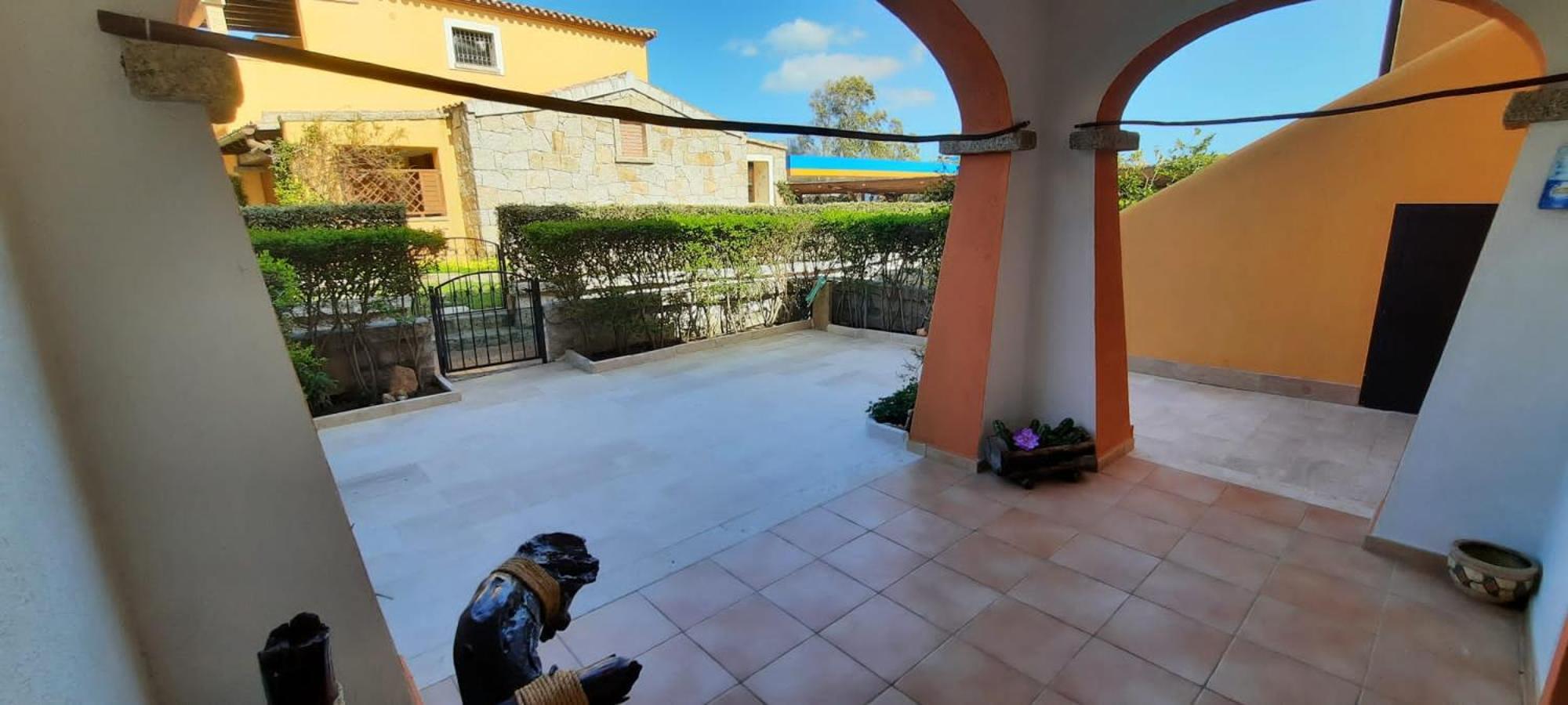 Le Residenze Del Mare Villa Porto San Paolo  Exterior photo